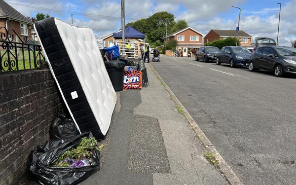 Community day of action, Kew Crescent, Heanor 2